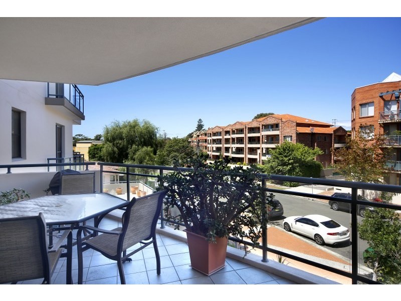 Unit 305/21 Urunga Parade, Miranda NSW 2228