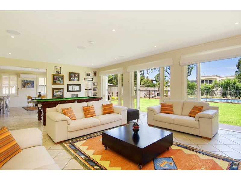 402 Willarong Road, Caringbah NSW 2229