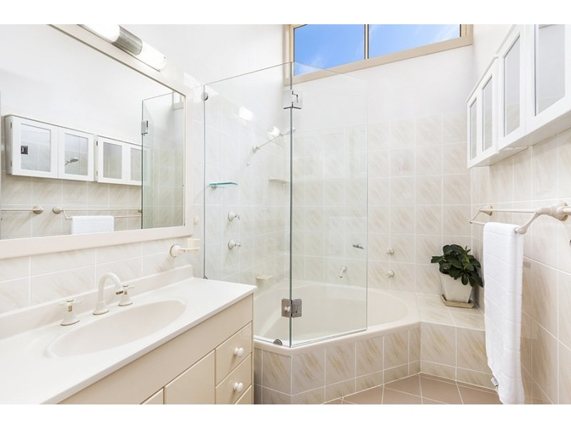 4 Timaru Place, Kirrawee NSW 2232