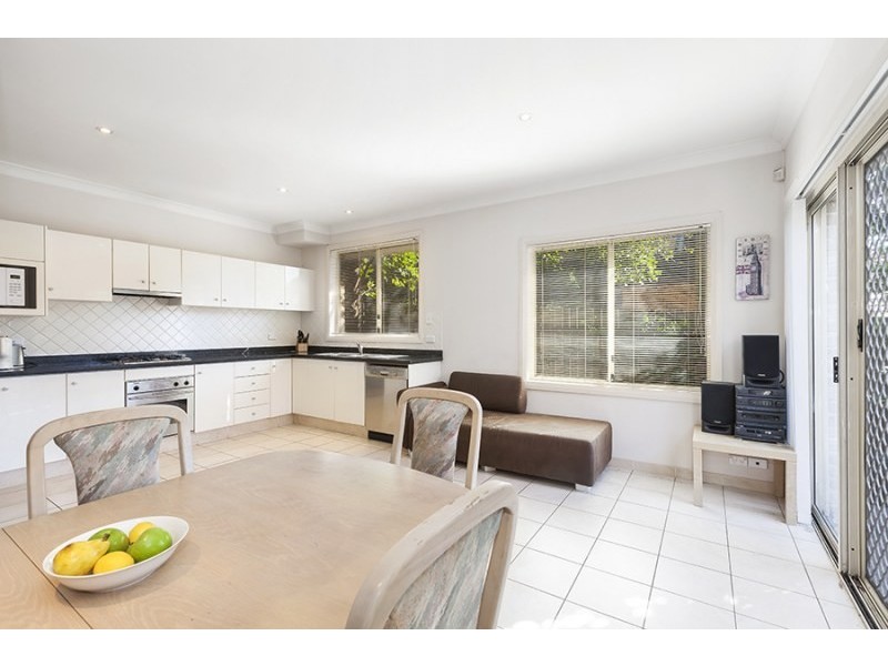 Unit 2/49 Glencoe Street, Sutherland NSW 2232