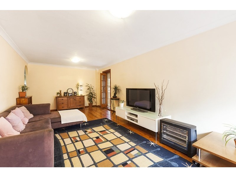Unit 2/6 Willow Place, Kirrawee NSW 2232
