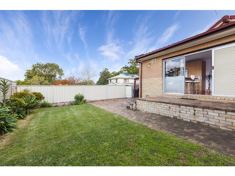 Unit 2/6 Willow Place, Kirrawee NSW 2232