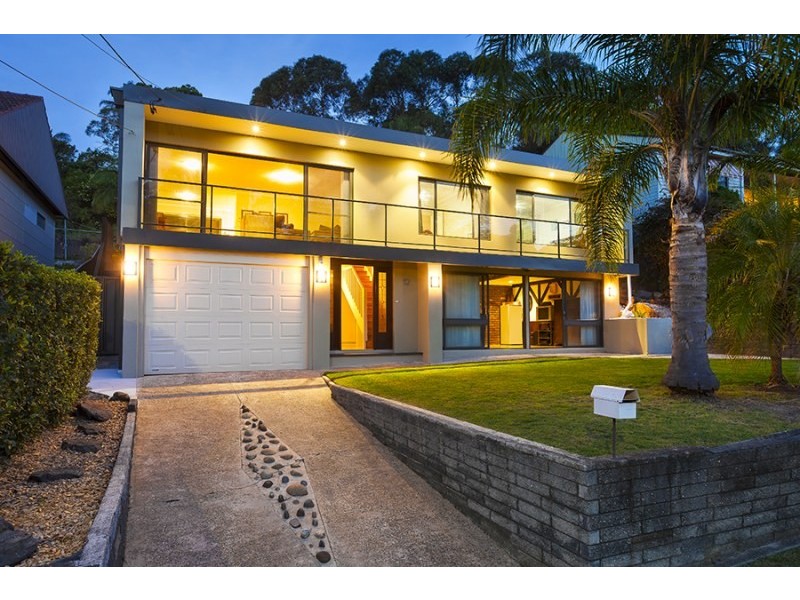 12 Tobruk Avenue, Engadine NSW 2233