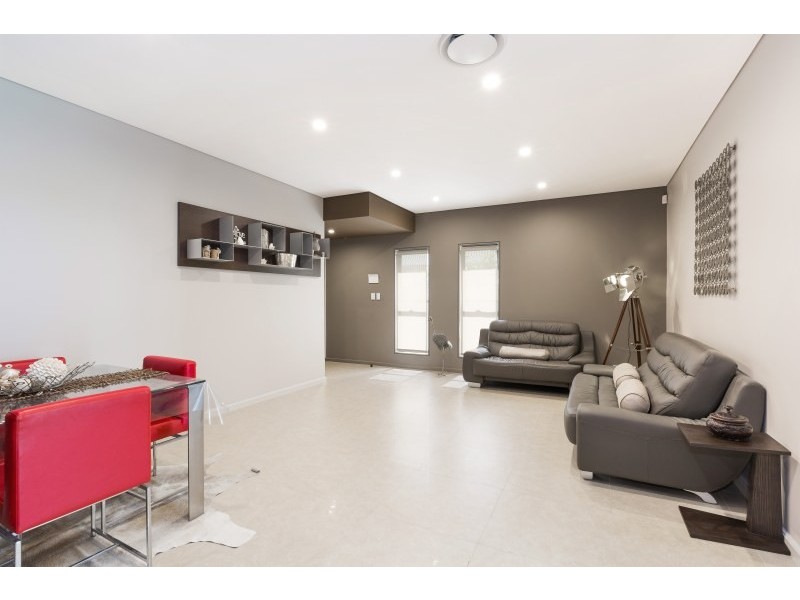 1/172 Bath Road, Kirrawee NSW 2232