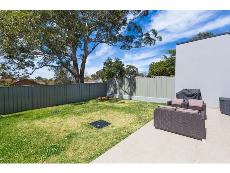1/172 Bath Road, Kirrawee NSW 2232