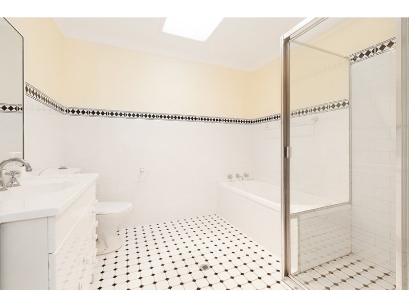 Unit 4/3-5 Clements Parade, Kirrawee NSW 2232