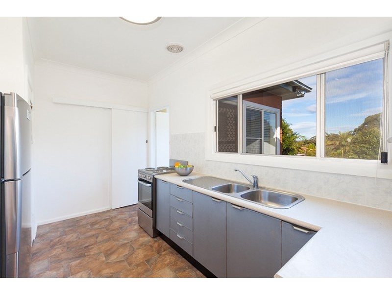 24 Avery Avenue, Kirrawee NSW 2232