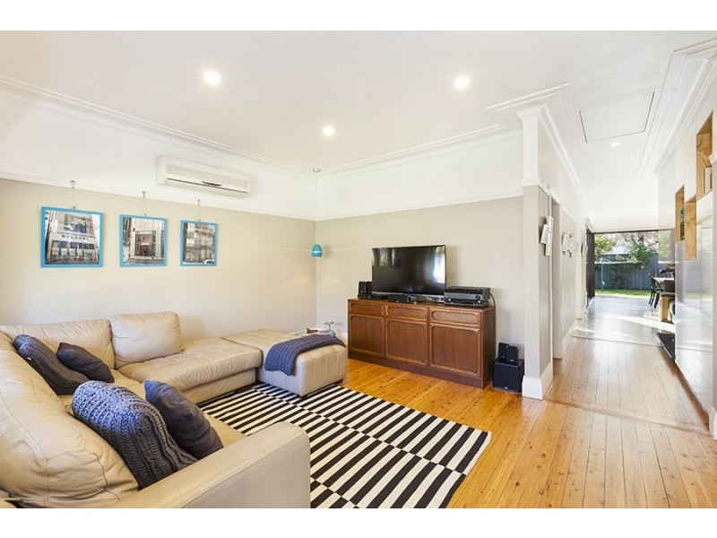 9 Murrami Avenue, Caringbah NSW 2229