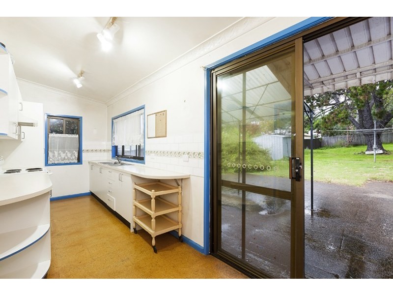 8 Warraba Street, Como NSW 2226