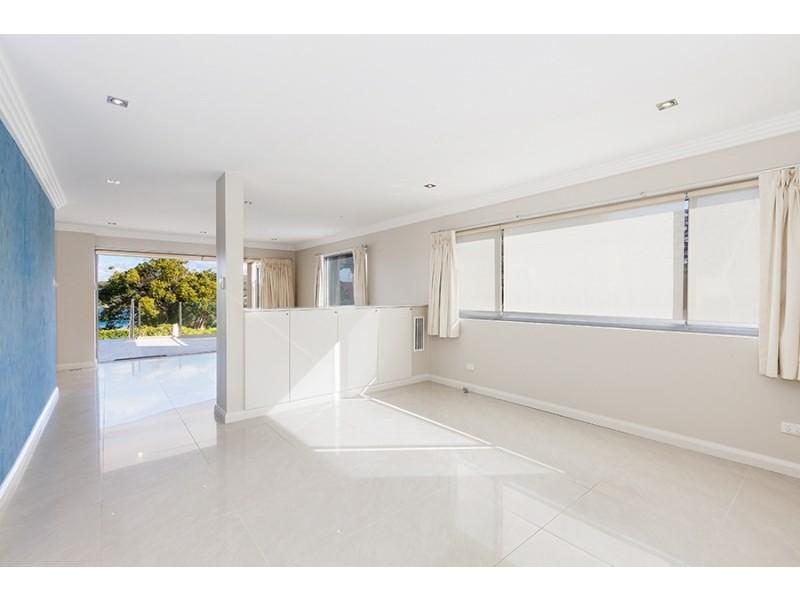 10 Swan Street, Lilli Pilli NSW 2229