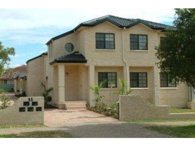 Unit 2/11 Wallumatta Road, Caringbah NSW 2229