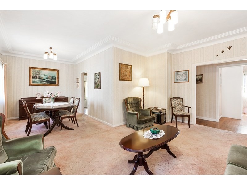 64 Mundakal Avenue, Kirrawee NSW 2232