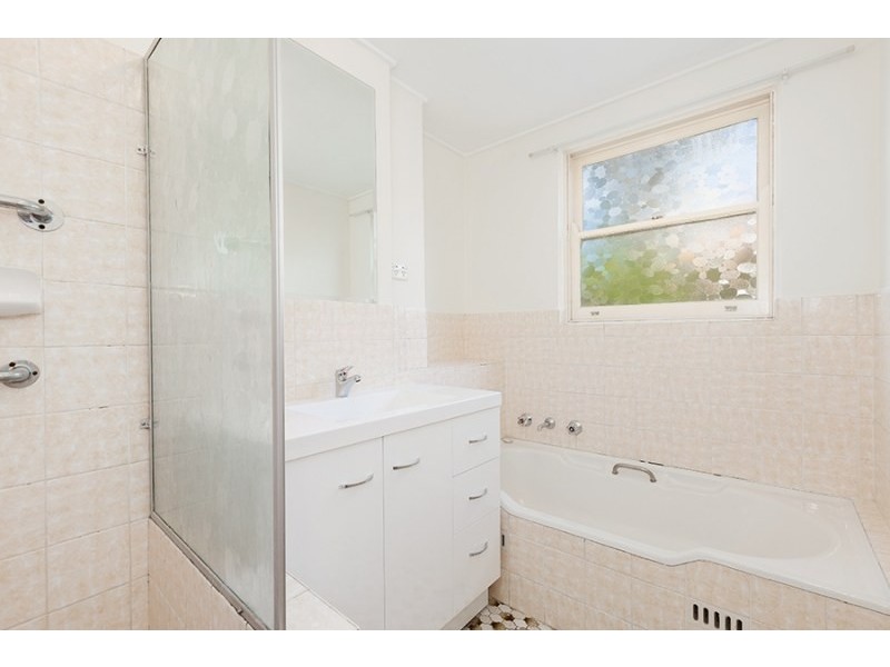 Unit 2/44-46 Port Hacking Road, Sylvania NSW 2224