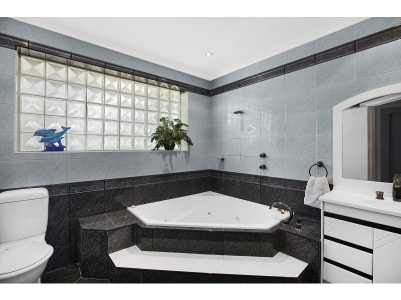 67 Shoalhaven Road, Sylvania Waters NSW 2224