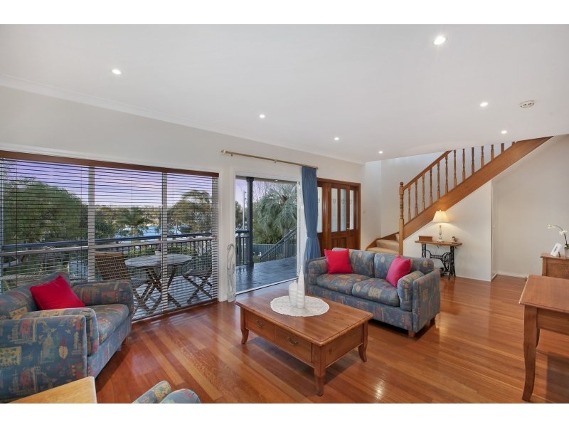 98 Georges River Crescent, Oyster Bay NSW 2225