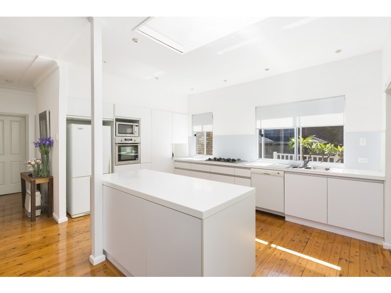 37 Coonong Road, Gymea Bay NSW 2227