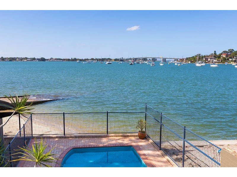 5 Lachlan Avenue, Sylvania Waters NSW 2224