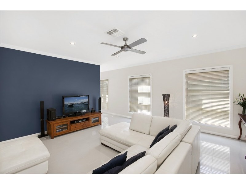 2/261 Burraneer Bay Road, Caringbah South NSW 2229