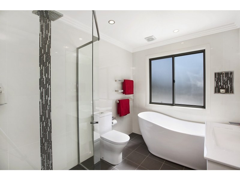 2/261 Burraneer Bay Road, Caringbah South NSW 2229