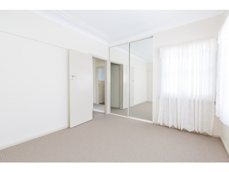 42 Drake Avenue, Caringbah NSW 2229