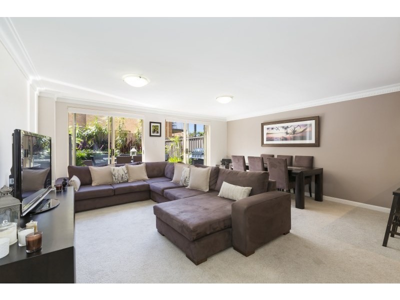 11/96 Yathong Road, Caringbah NSW 2229