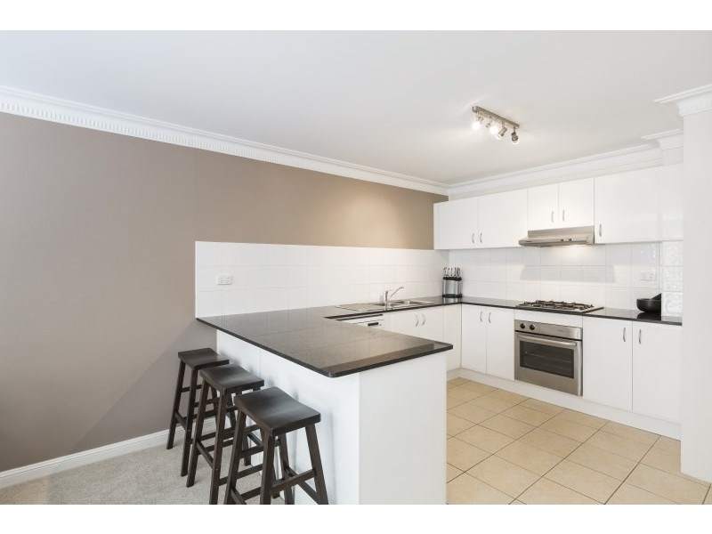 11/96 Yathong Road, Caringbah NSW 2229