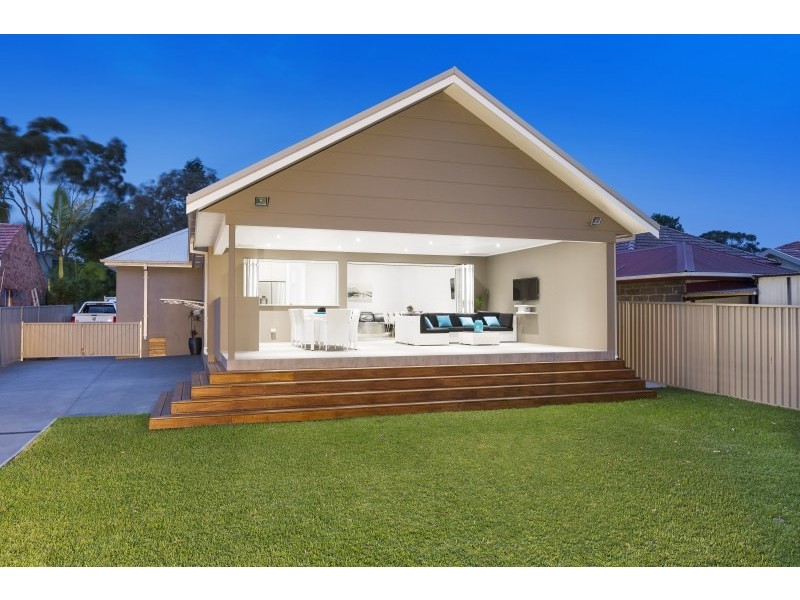 11 David Avenue, Caringbah South NSW 2229