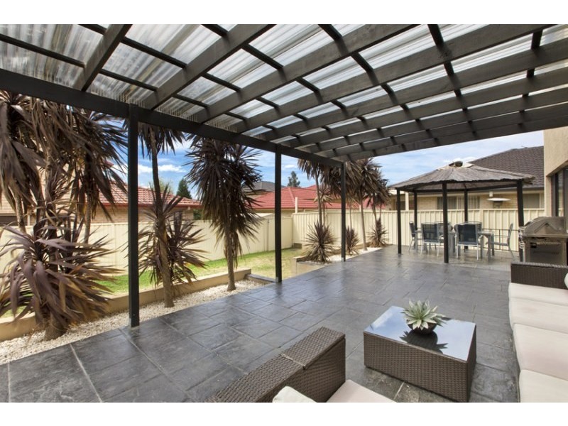 12 Rebellion Circuit, Beaumont Hills NSW 2155