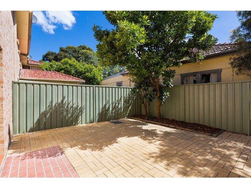 1/80 Flora Street, Kirrawee NSW 2232