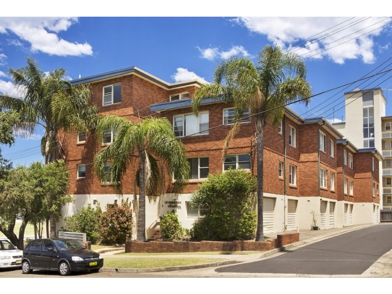 1/2 Deeban Walk, Cronulla NSW 2230