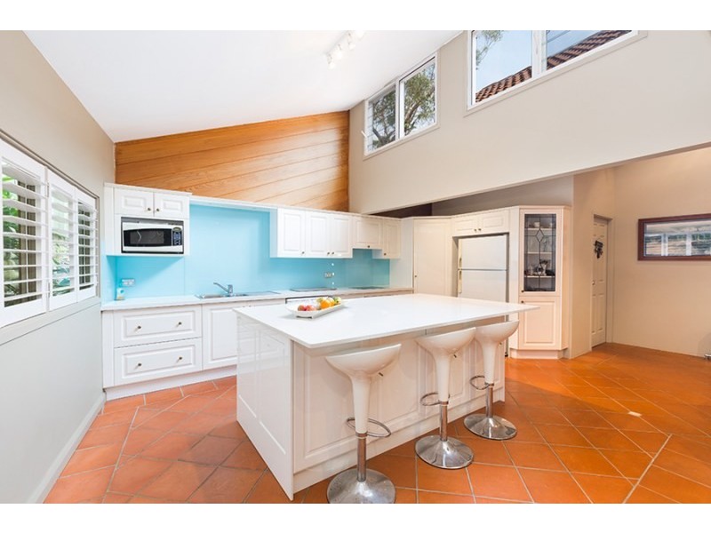 37 Naranganah Avenue, Gymea Bay NSW 2227