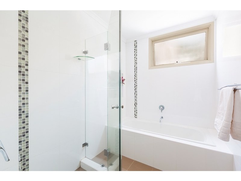 37 Naranganah Avenue, Gymea Bay NSW 2227