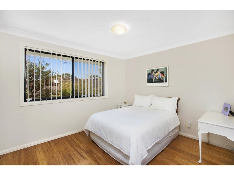 2/113 Gannons Road, Caringbah NSW 2229