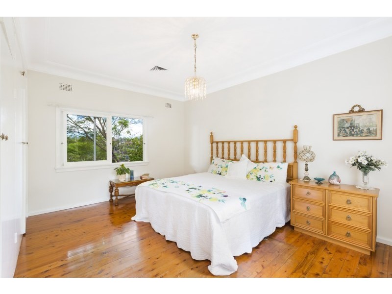 11 Loves Avenue, Oyster Bay NSW 2225