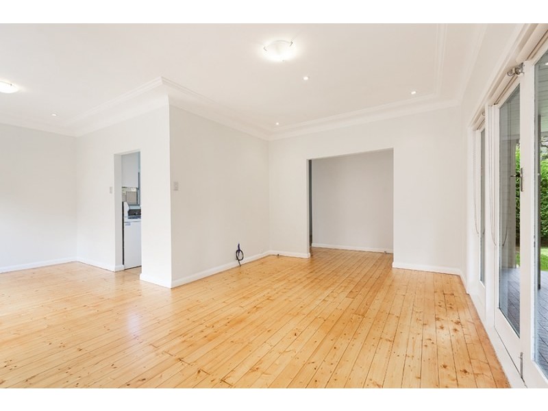 4 Mawarra Avenue, Miranda NSW 2228