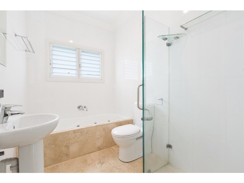 4 Mawarra Avenue, Miranda NSW 2228