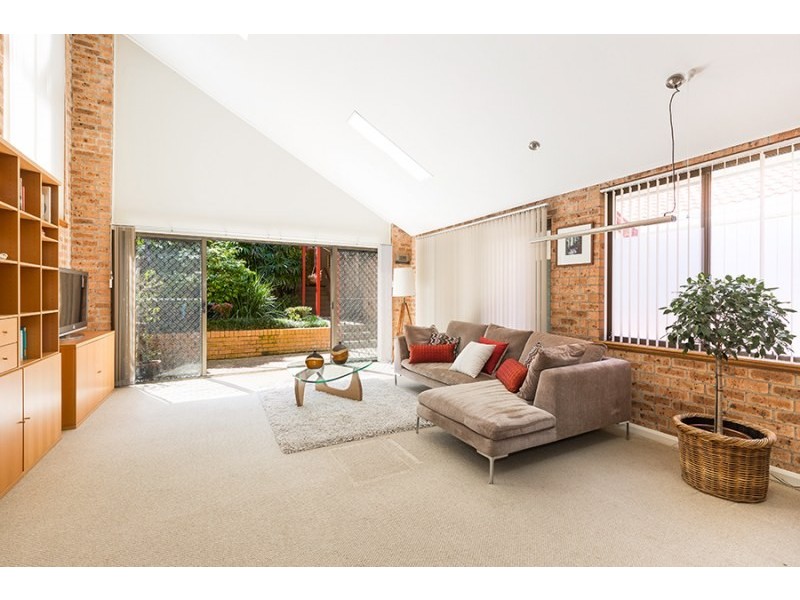 18 Waterview Avenue, Caringbah NSW 2229