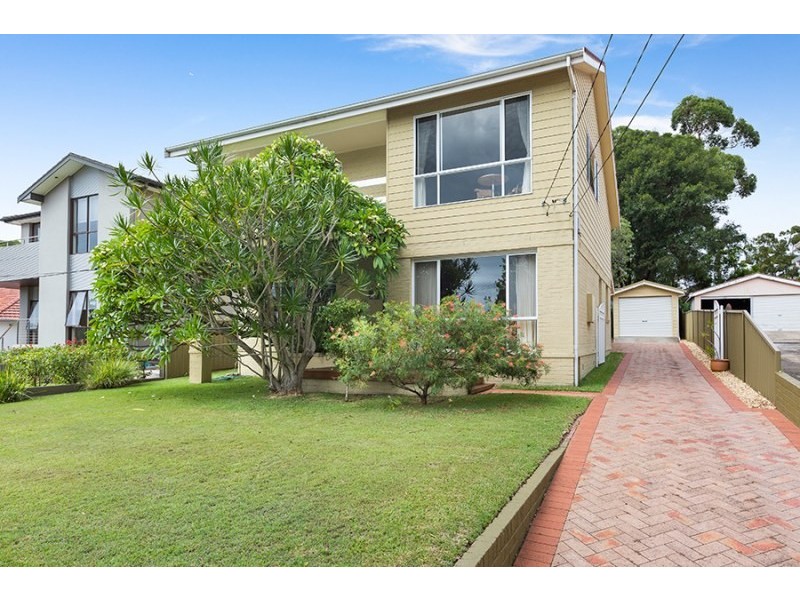 16 Bass Street, Dolans Bay NSW 2229