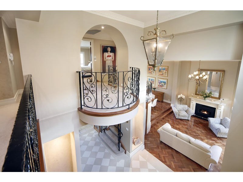 6 Barraran Street, Gymea Bay NSW 2227