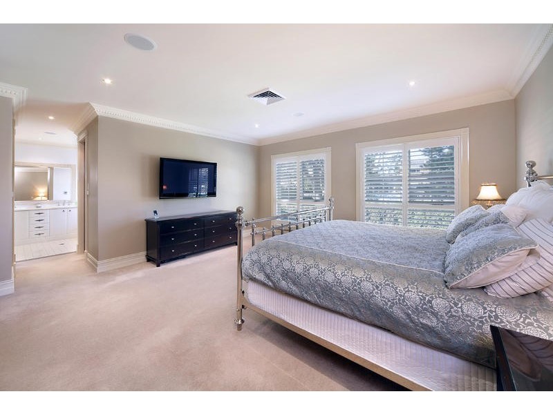 6 Barraran Street, Gymea Bay NSW 2227