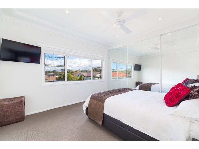 2 Binalong Avenue, Caringbah NSW 2229