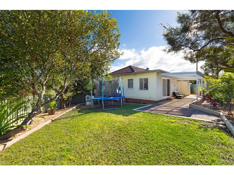 2 Binalong Avenue, Caringbah NSW 2229