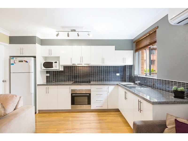 4/10-12 Curtis Street, Caringbah NSW 2229