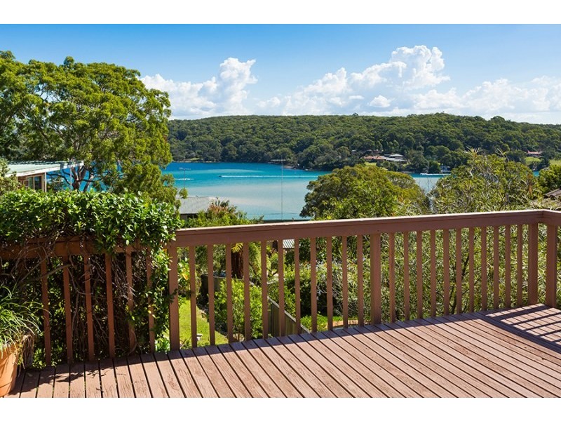 4 Swan Street, Lilli Pilli NSW 2229