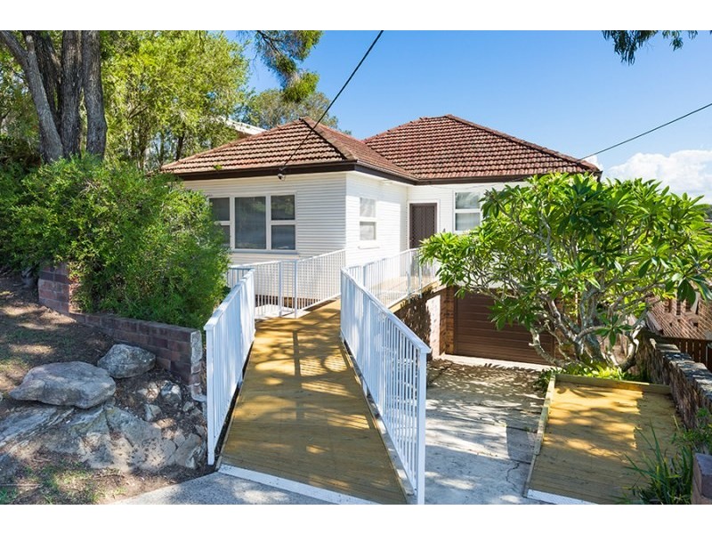 4 Swan Street, Lilli Pilli NSW 2229