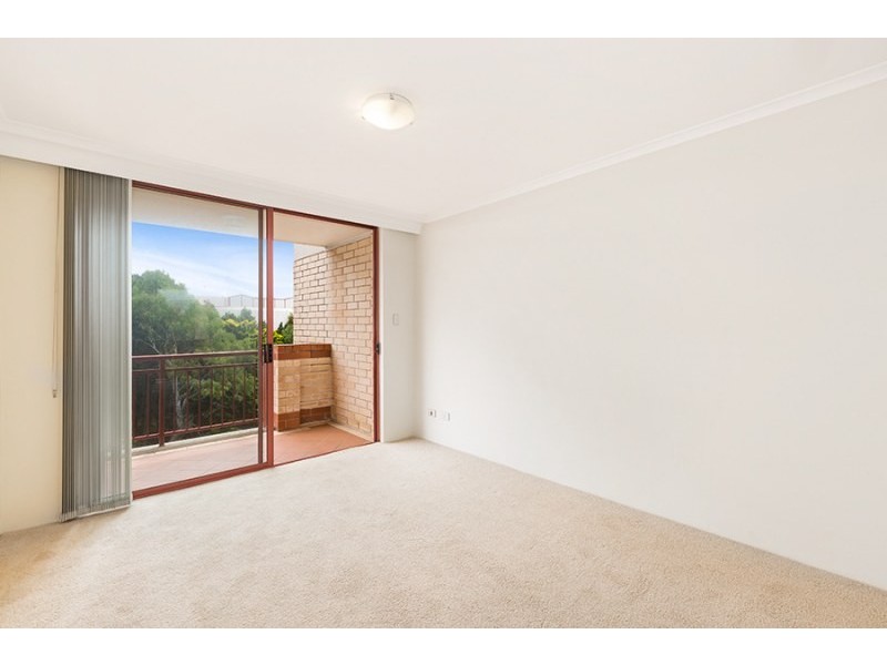 61/7- 15 Jackson Avenue, Miranda NSW 2228