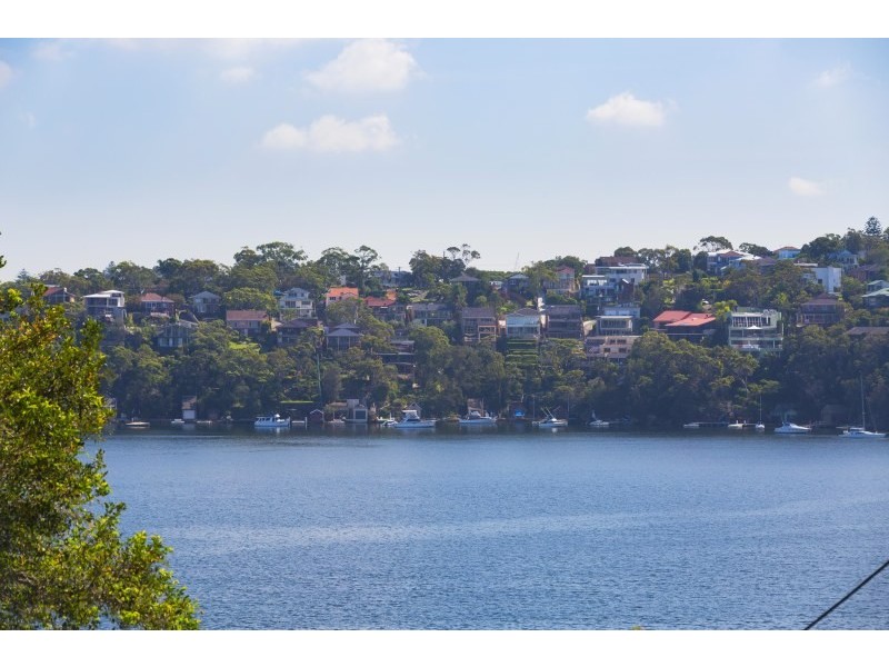 18 Swan Street, Lilli Pilli NSW 2229