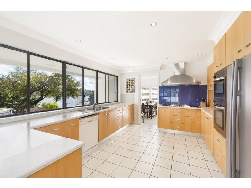 18 Swan Street, Lilli Pilli NSW 2229