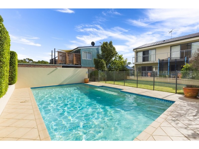 18 Swan Street, Lilli Pilli NSW 2229