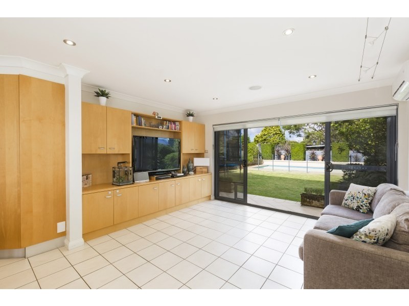 18 Swan Street, Lilli Pilli NSW 2229